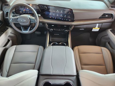 New 2026 Chevrolet Suburban Z71 w/ Comfort Package image 21