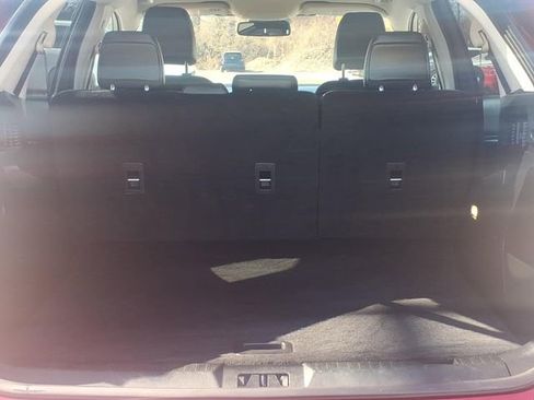 Used 2024 Ford Edge SEL w/ Convenience Package image 6