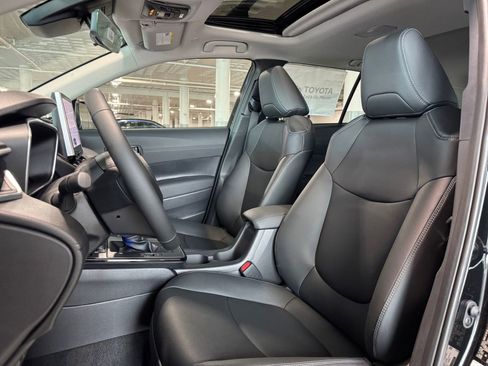 New 2026 Toyota Corolla Cross XLE AWD/4WD image 15