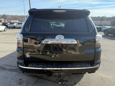 Used 2018 Toyota 4Runner Limited image 23