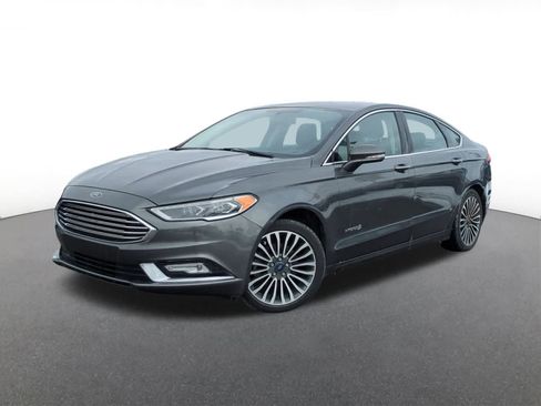 Used 2017 Ford Fusion Titanium image 1