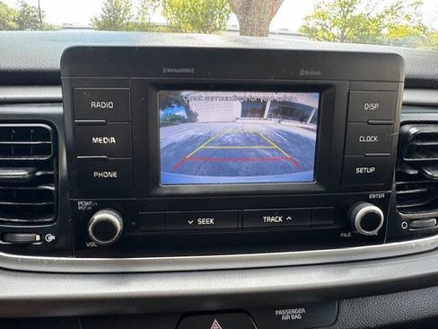 Used 2018 Kia Rio S image 42