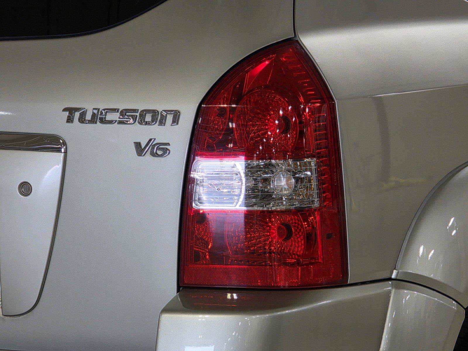Used 2007 Hyundai Tucson Limited FWD image 12