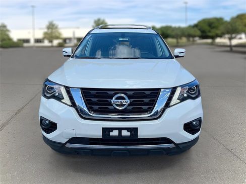 Certified 2020 Nissan Pathfinder Platinum image 2