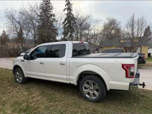 Used 2016 Ford F150 Lariat w/ Equipment Group 502A Luxury image 22