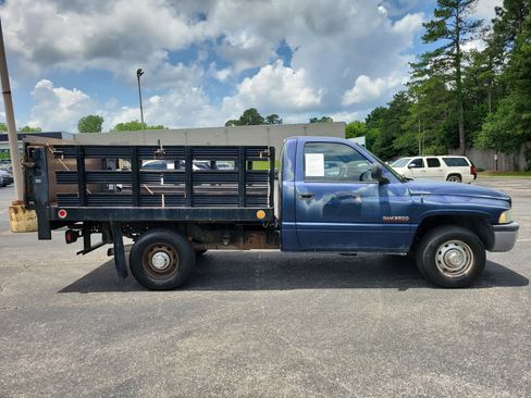 Used 2002 Dodge Ram 2500 Truck 2WD Regular Cab image 2
