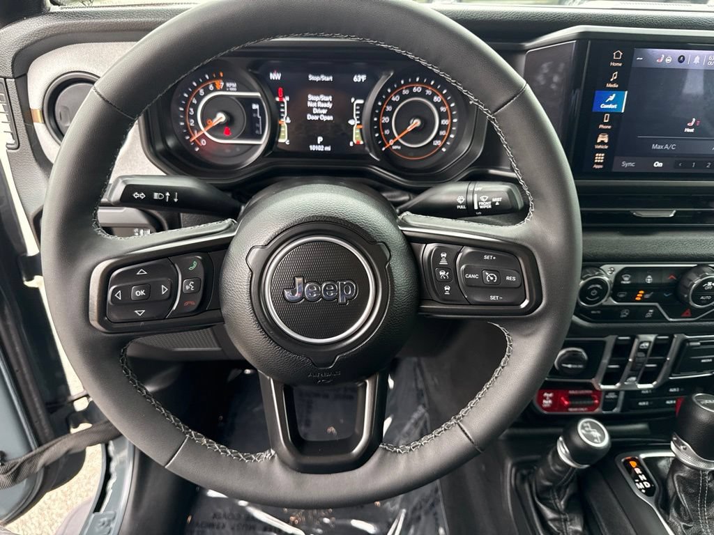 Certified 2025 Jeep Gladiator Sport AWD/4WD image 10