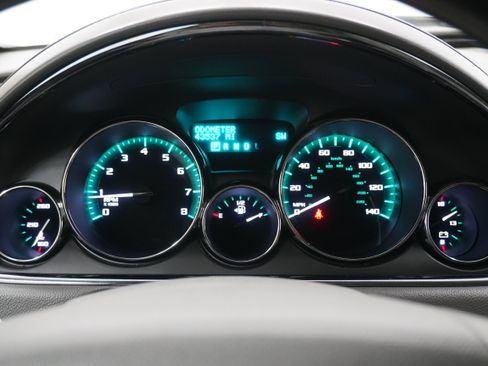 Used 2015 Buick Enclave Leather image 18