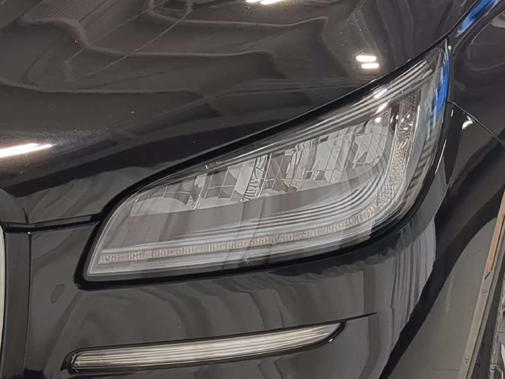 Used 2023 Lincoln Corsair AWD w/ Equipment Group 101A image 14