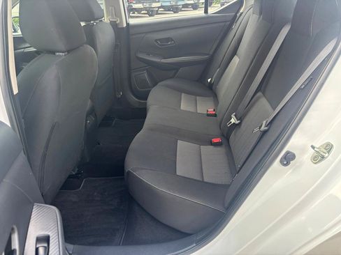 Used 2024 Nissan Sentra SV FWD image 12