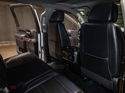 Used 2021 GMC Sierra 2500 Denali w/ Denali Ultimate Package image 24