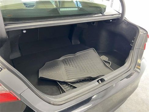 Used 2023 Toyota Camry LE image 10