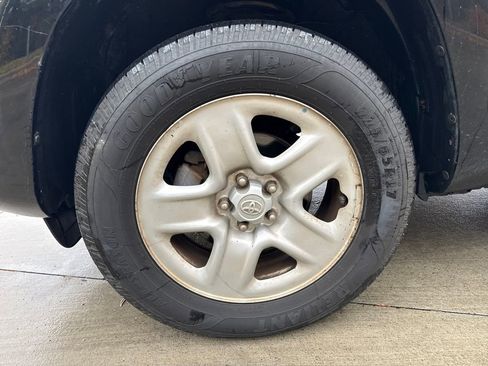 Used 2009 Toyota RAV4 2WD w/ 3rd Row image 11