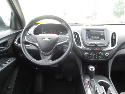 Used 2019 Chevrolet Equinox LT FWD image 9