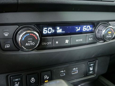 Used 2024 Nissan Frontier SV w/ Technology Package AWD/4WD image 16