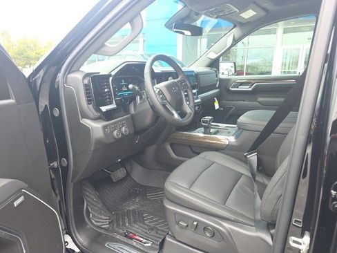New 2026 Chevrolet Silverado 1500 RST w/ RST All Star Premium Package image 18