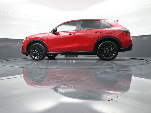 Certified 2025 Honda HR-V Sport image 31