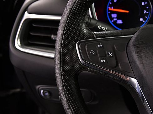 Used 2019 Chevrolet Equinox LT image 17