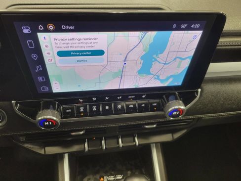 Used 2024 Chevrolet Colorado LT w/ LT Convenience Package II image 7