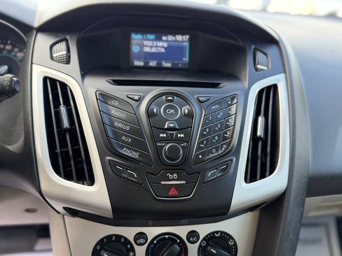 Used 2012 Ford Focus SE FWD image 14