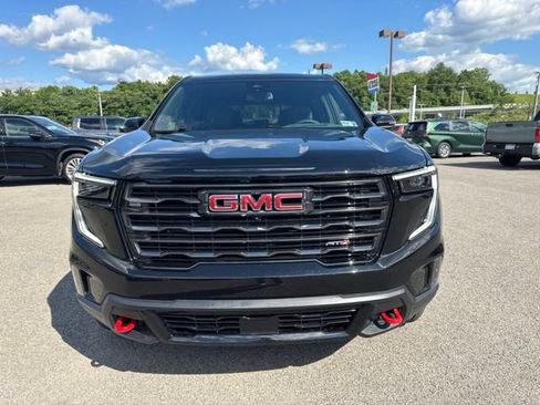 Used 2025 GMC Acadia AT4 AWD/4WD image 2