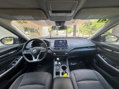 Used 2021 Nissan Altima 2.5 SV FWD image 19