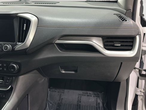 Used 2019 GMC Terrain SLT image 25