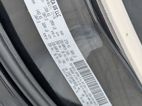 Used 2017 Chrysler Pacifica Touring-L w/ Tire & Wheel Group image 21