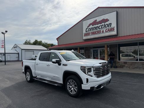 Used 2024 GMC Sierra 1500 Denali w/ Technology Package AWD/4WD image 1