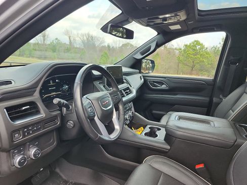 Certified 2022 GMC Yukon SLT w/ SLT Premium Package image 16