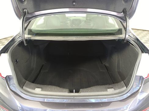 Used 2017 Chevrolet Cruze Premier FWD image 28