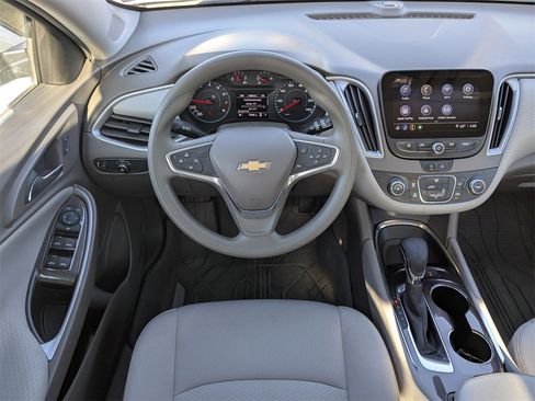 Certified 2021 Chevrolet Malibu LS image 13