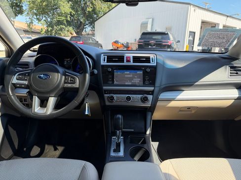 Used 2017 Subaru Outback 2.5i Premium AWD/4WD image 20