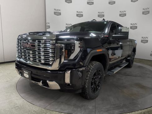 Used 2024 GMC Sierra 2500 Denali w/ Denali Reserve Package image 7