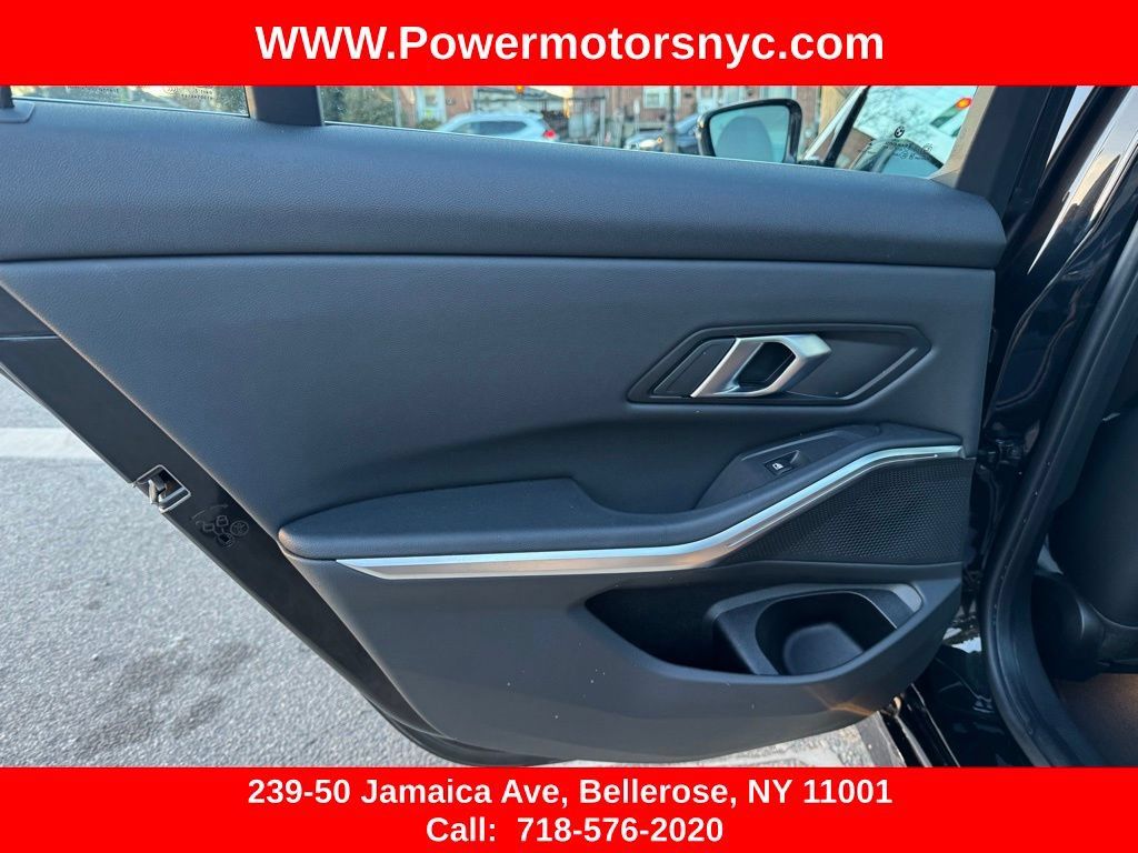 Used 2024 BMW 330i Sedan w/ Convenience Package RWD image 25