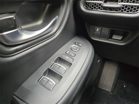 Used 2023 Honda HR-V EX-L image 21
