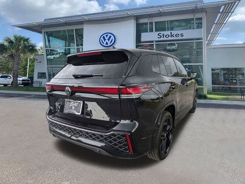 New 2026 Volkswagen Tiguan SE R-Line FWD image 4