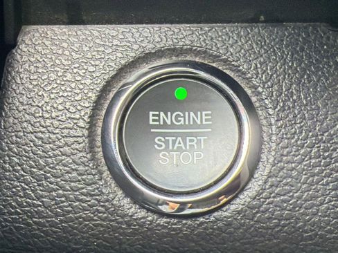 Used 2018 Ford F150 Lariat image 23