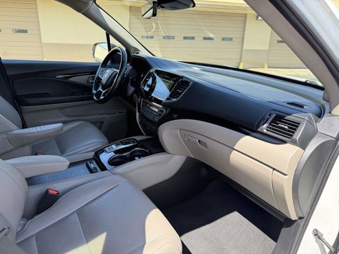 Used 2019 Honda Pilot Elite image 22