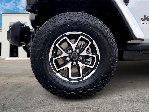 New 2026 Jeep Gladiator Rubicon w/ Safety Group image 12