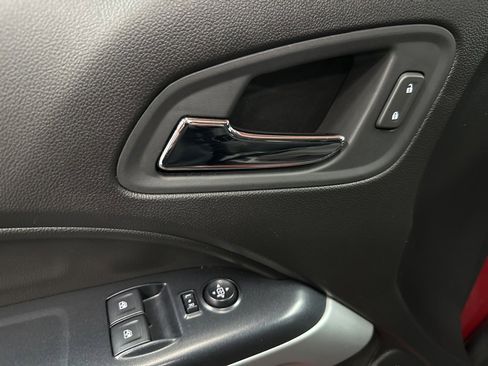 Used 2021 Chevrolet Colorado LT w/ LT Convenience Package image 17