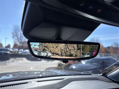 Certified 2025 Cadillac Escalade ESV Premium Luxury Platinum w/ LPO, Floor Liner Package image 16