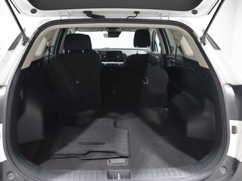 Used 2025 Kia Sportage LX AWD/4WD image 4