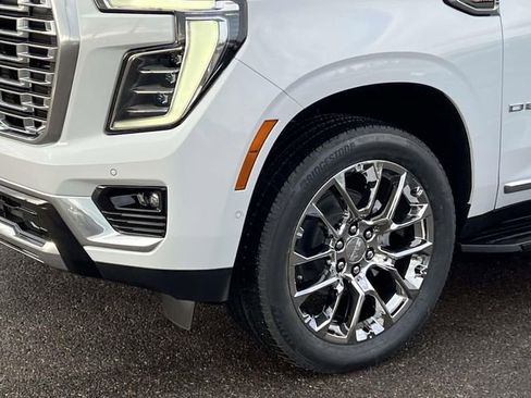 New 2026 GMC Yukon Denali image 9