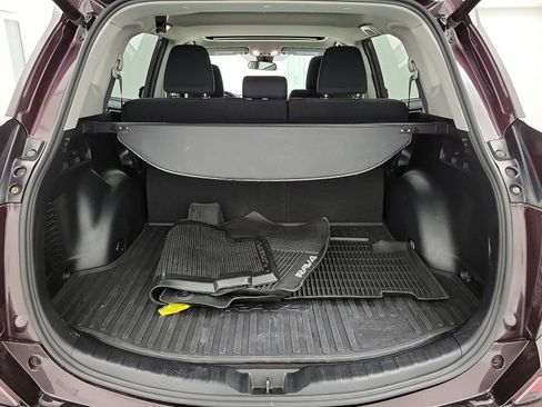 Used 2018 Toyota RAV4 XLE image 23