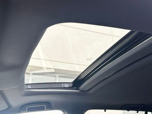 Used 2024 Honda Passport Black Edition image 11