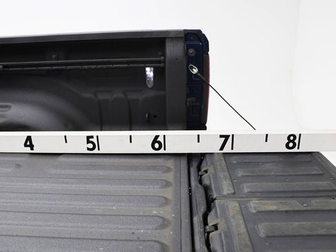 Used 2022 RAM 1500 Laramie AWD/4WD image 12