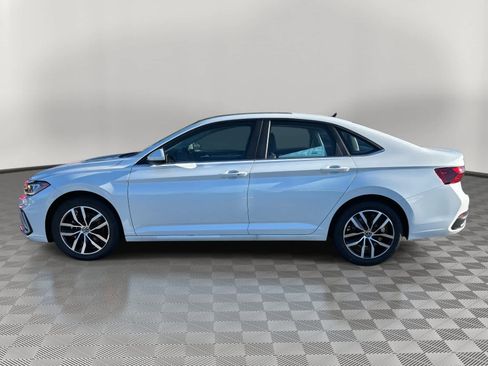 New 2026 Volkswagen Jetta SE image 6