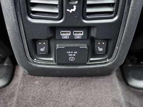 Used 2017 Jeep Grand Cherokee Overland AWD/4WD image 29