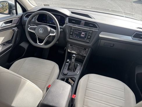 Used 2022 Volkswagen Tiguan S image 7